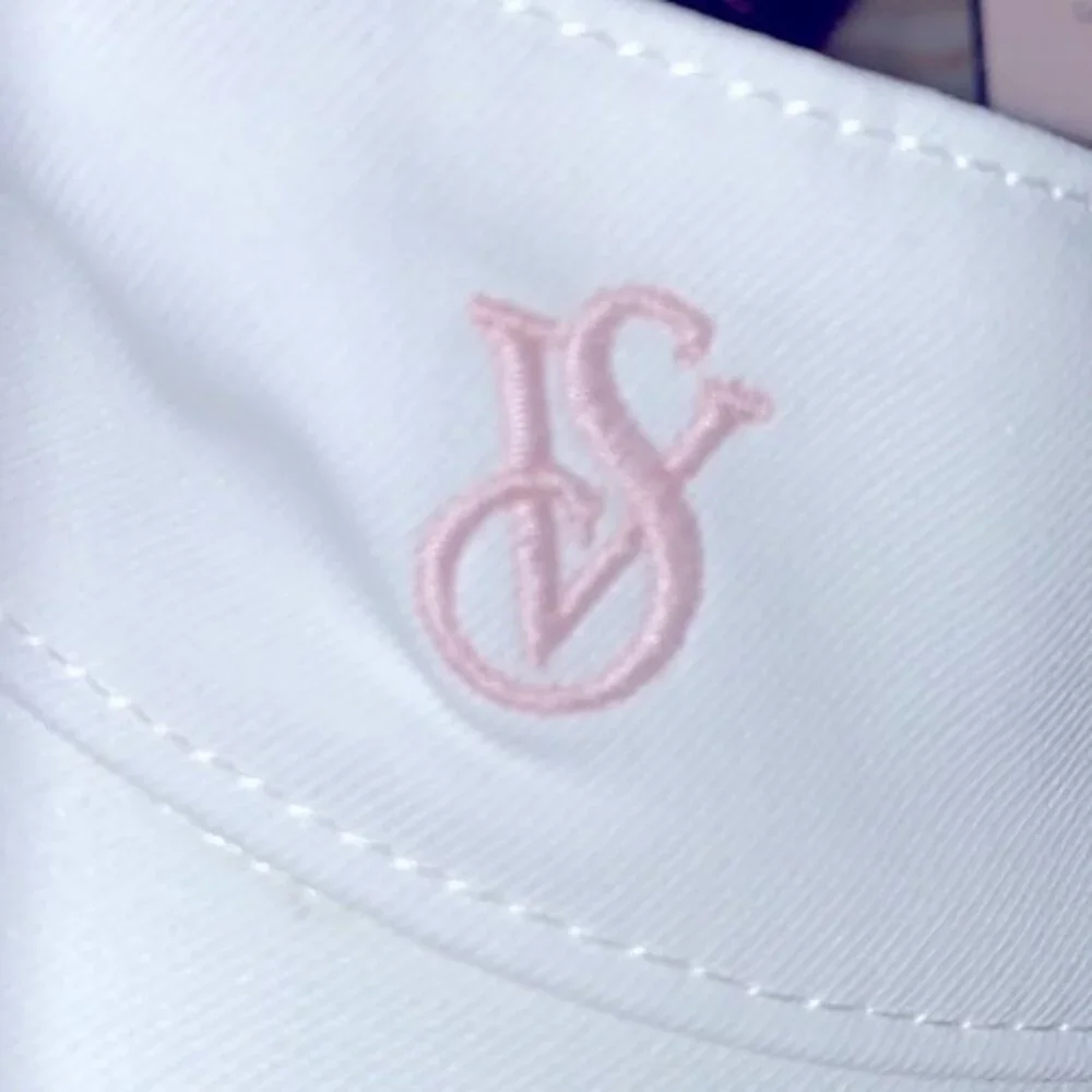 VICTORIA'S SECRET White Swim Visor‎